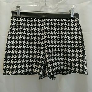 Houndstooth Faux Leather Trim High Waisted Shorts